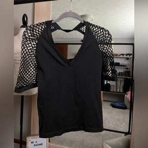VENUS MESH TOP